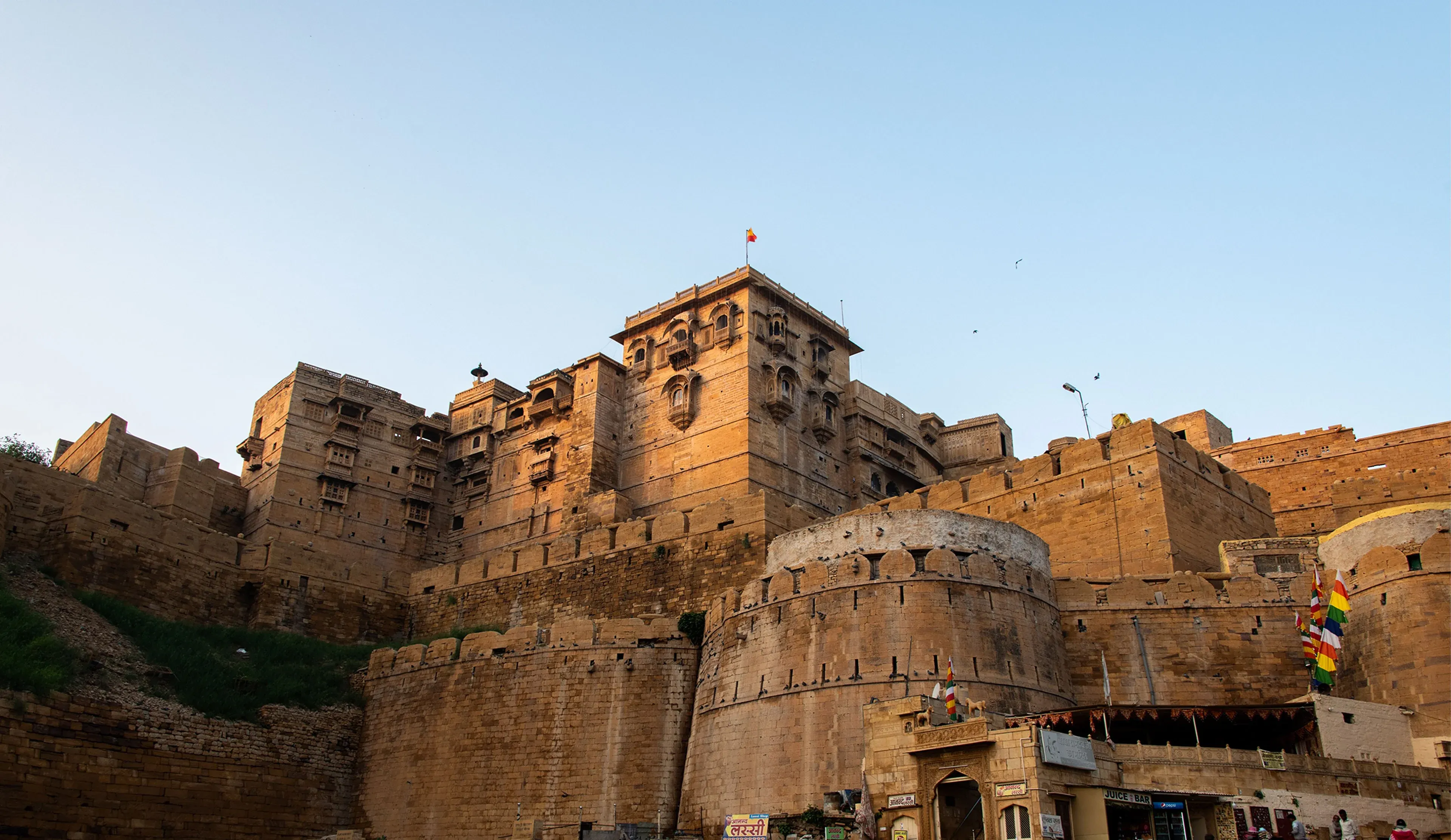 FROM STONE TO LIGHT A photographic journey in Rajasthani Architecture